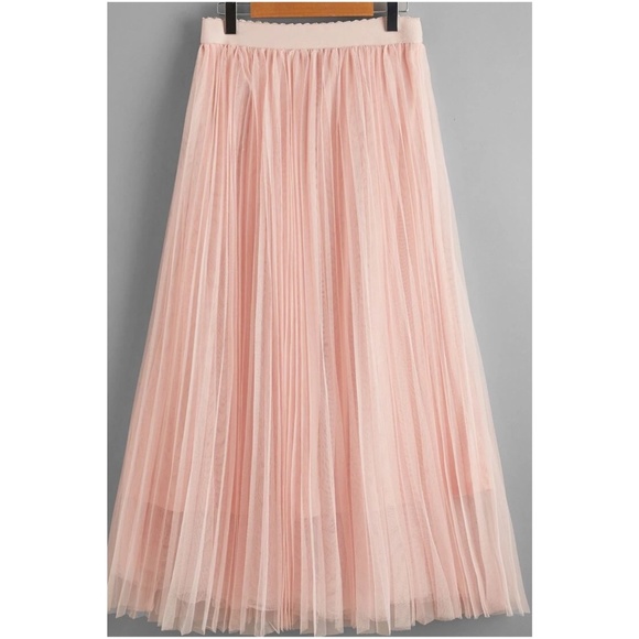 Classic High Waisted Pleated Party Maxi Skirt - Picture 11 of 14
